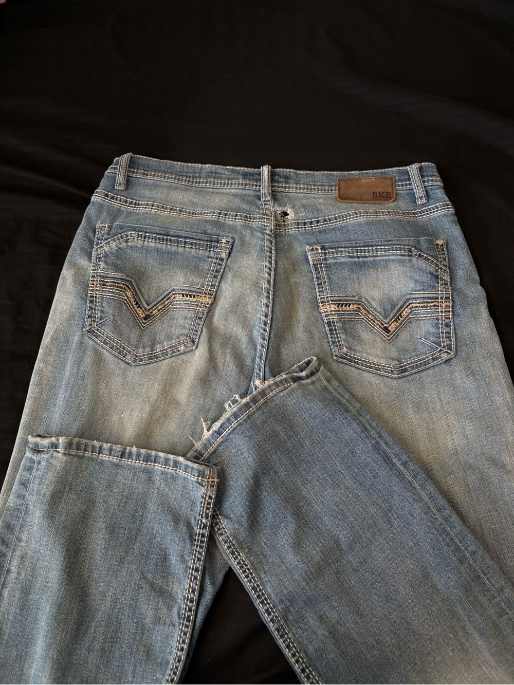 BKE Tyler straight Light Blue Distressed Straight Leg Jeans